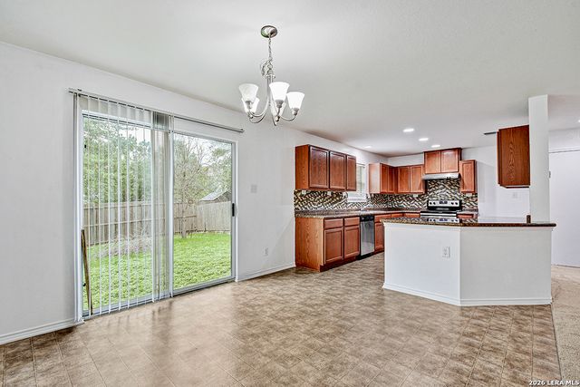 7406 Hawk Mtn, Converse, TX 78109