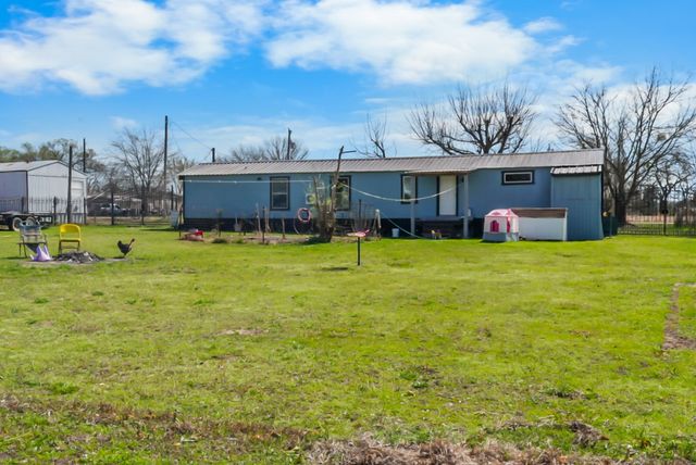 244 Smith Circle, Point, TX 75472