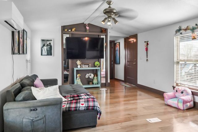 244 Smith Circle, Point, TX 75472