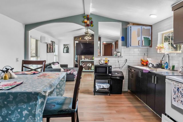 244 Smith Circle, Point, TX 75472