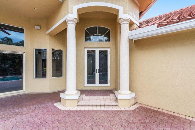 7077 Via Mediterrania, Boca Raton, FL 33433