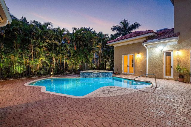 7077 Via Mediterrania, Boca Raton, FL 33433