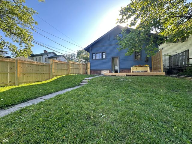 21 N Bosart Avenue, Indianapolis, IN 46201