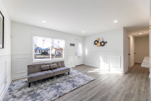 21641 Gailine Avenue, Sauk Village, IL 60411