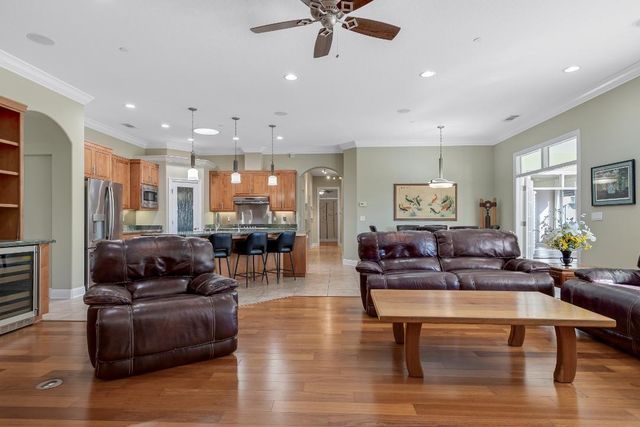 3685 Wimbledon Drive, Redding, CA 96002