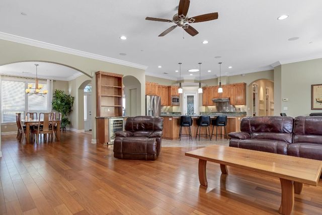 3685 Wimbledon Drive, Redding, CA 96002