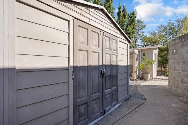 3685 Wimbledon Drive, Redding, CA 96002