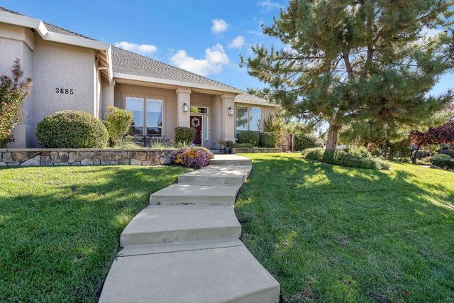 3685 Wimbledon Drive, Redding, CA 96002