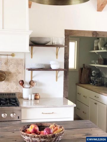 2752 Cole Rd S, Salem, OR 97306