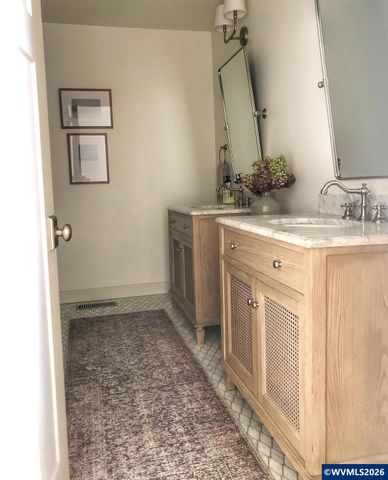 2752 Cole Rd S, Salem, OR 97306