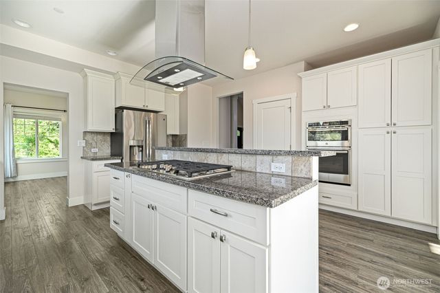 7663 S 132nd Street, Seattle, WA 98178