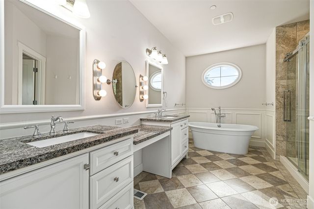 7663 S 132nd Street, Seattle, WA 98178
