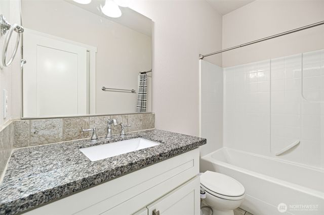 7663 S 132nd Street, Seattle, WA 98178