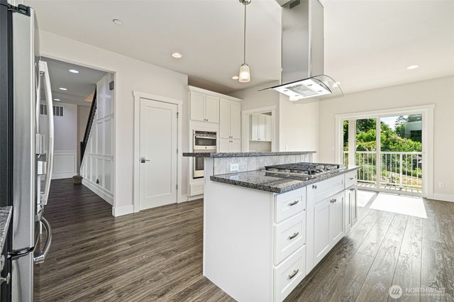 7663 S 132nd Street, Seattle, WA 98178