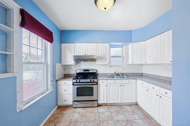96 Colonial Road, Floral Park, NY 11001