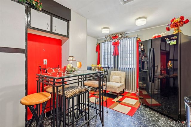 123 W Hudson Avenue, Dayton, OH 45405