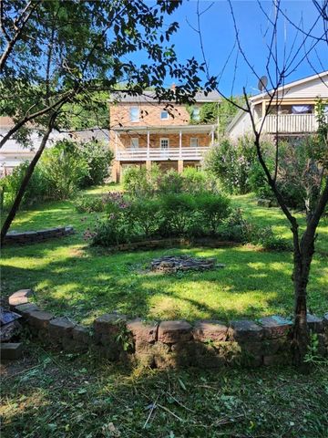 119 Highland Ave, Avella, PA 15312