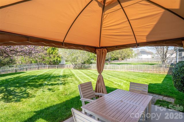 10346 Falling Leaf Drive NW, Concord, NC 28027