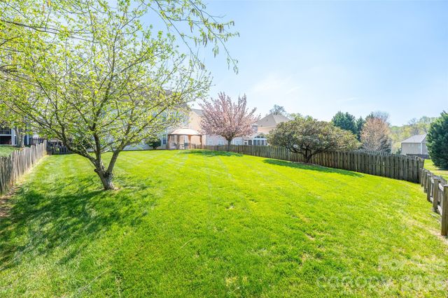 10346 Falling Leaf Drive NW, Concord, NC 28027