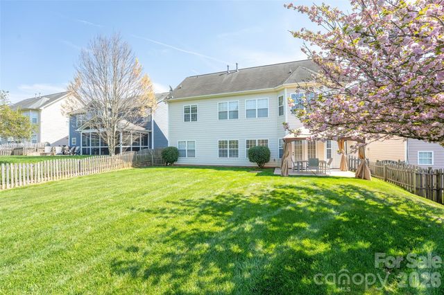 10346 Falling Leaf Drive NW, Concord, NC 28027