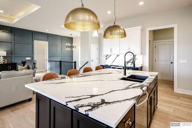 5802 N 213th Avenue, Elkhorn, NE 68022