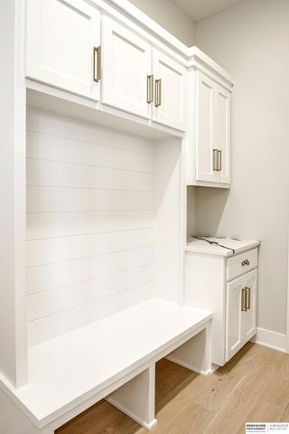 5802 N 213th Avenue, Elkhorn, NE 68022