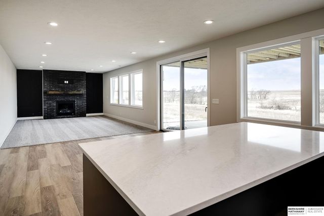 5802 N 213th Avenue, Elkhorn, NE 68022