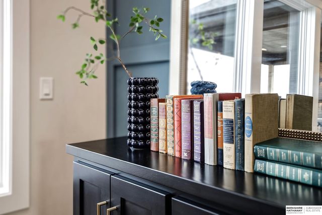 5802 N 213th Avenue, Elkhorn, NE 68022