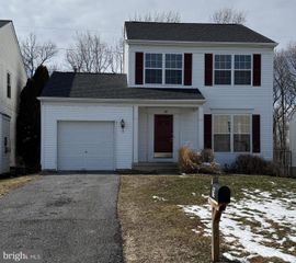 19 SIR THOMAS LN, Newark, DE 19702