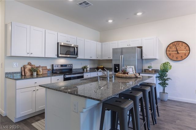 544 Thistleberry Avenue, Henderson, NV 89044