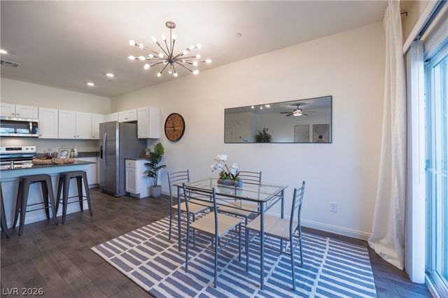 544 Thistleberry Avenue, Henderson, NV 89044