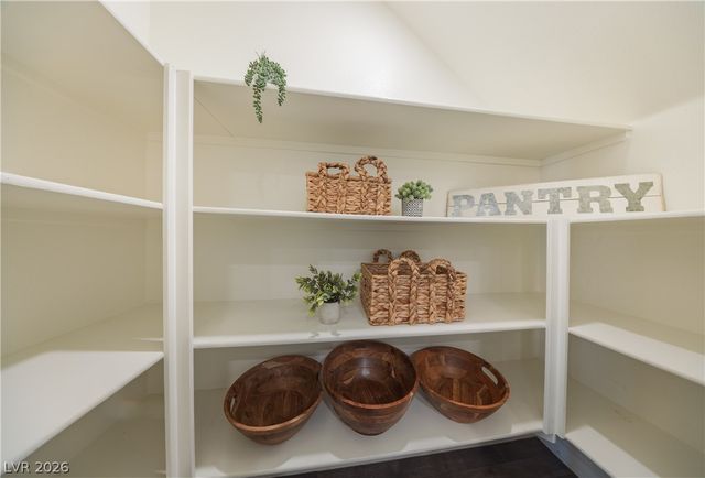 544 Thistleberry Avenue, Henderson, NV 89044