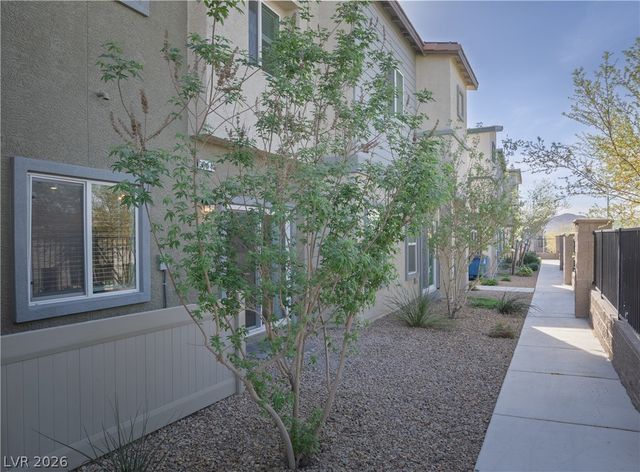 544 Thistleberry Avenue, Henderson, NV 89044