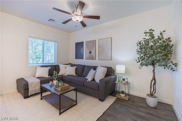 544 Thistleberry Avenue, Henderson, NV 89044