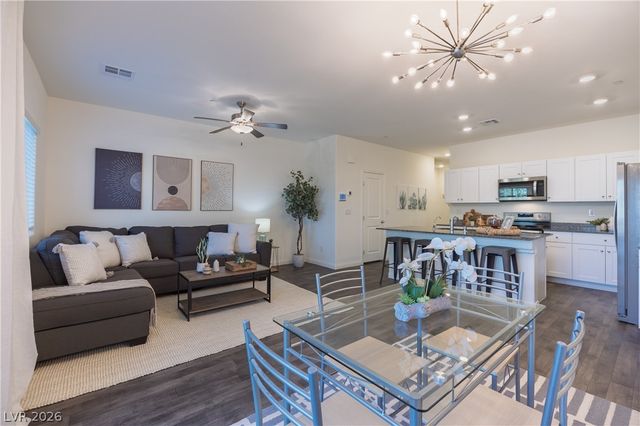 544 Thistleberry Avenue, Henderson, NV 89044