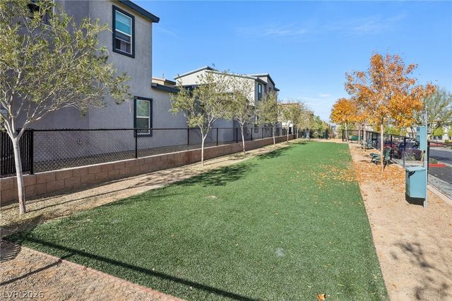 544 Thistleberry Avenue, Henderson, NV 89044