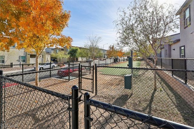 544 Thistleberry Avenue, Henderson, NV 89044