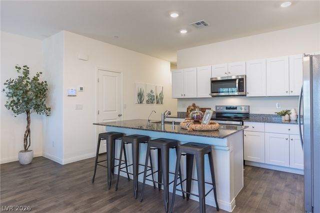 544 Thistleberry Avenue, Henderson, NV 89044