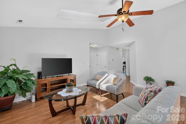 906 Woodhill Drive, Fletcher, NC 28732