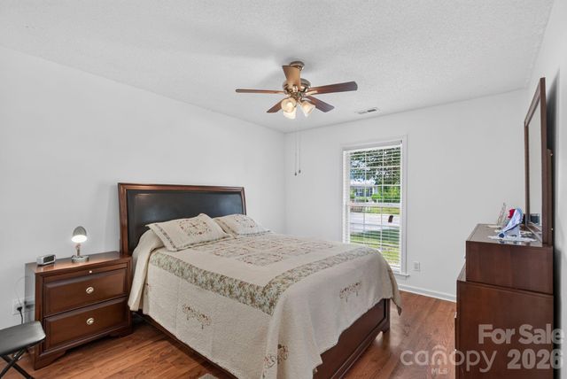 906 Woodhill Drive, Fletcher, NC 28732