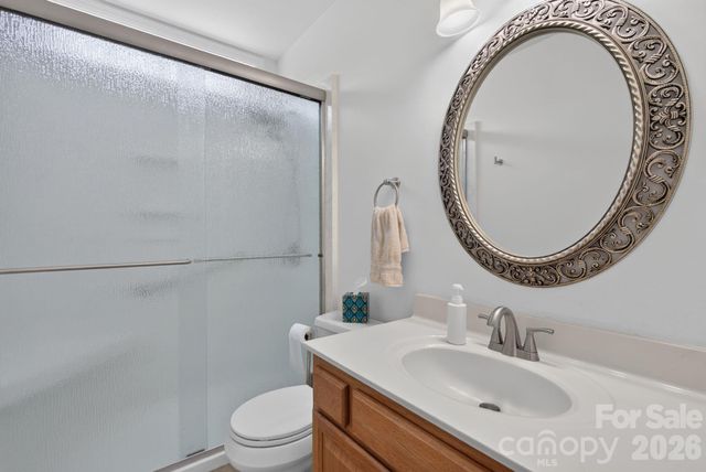 906 Woodhill Drive, Fletcher, NC 28732