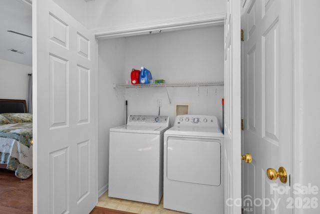 906 Woodhill Drive, Fletcher, NC 28732