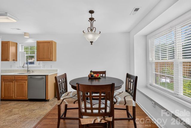 906 Woodhill Drive, Fletcher, NC 28732