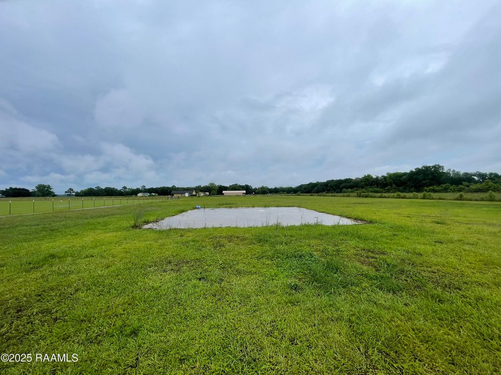 10135 Romules Road, Kaplan, LA 70548