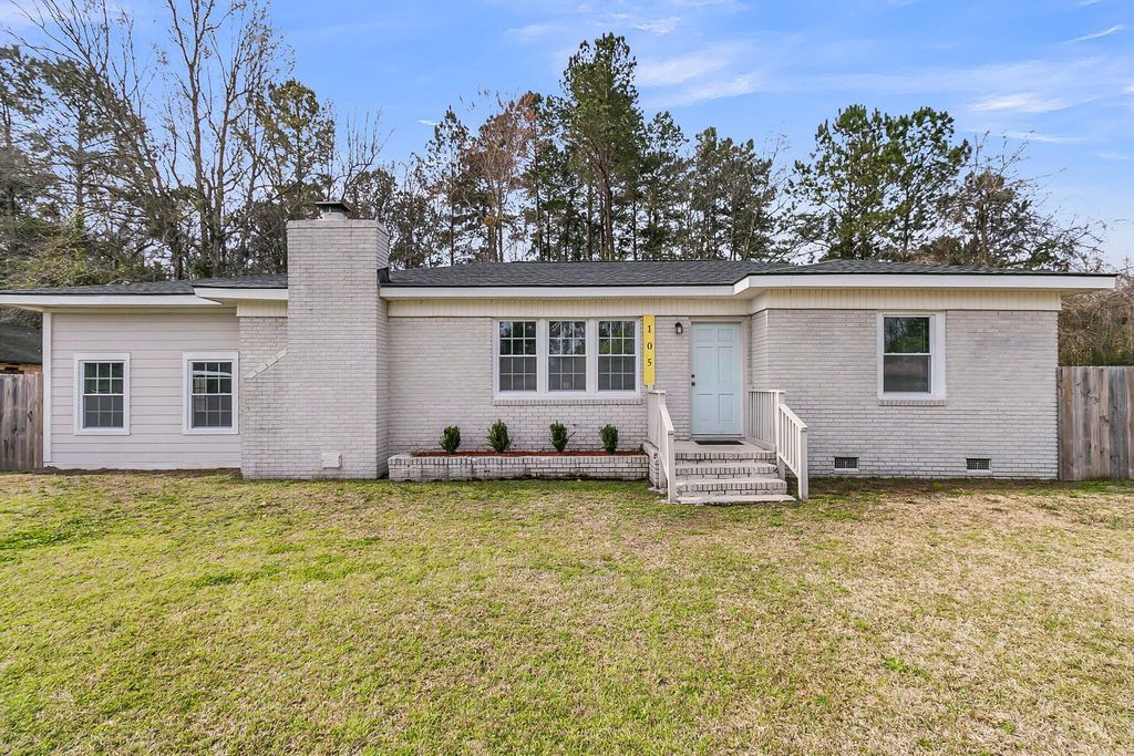 105 Gourdin Street, Saint Stephen, SC 29479