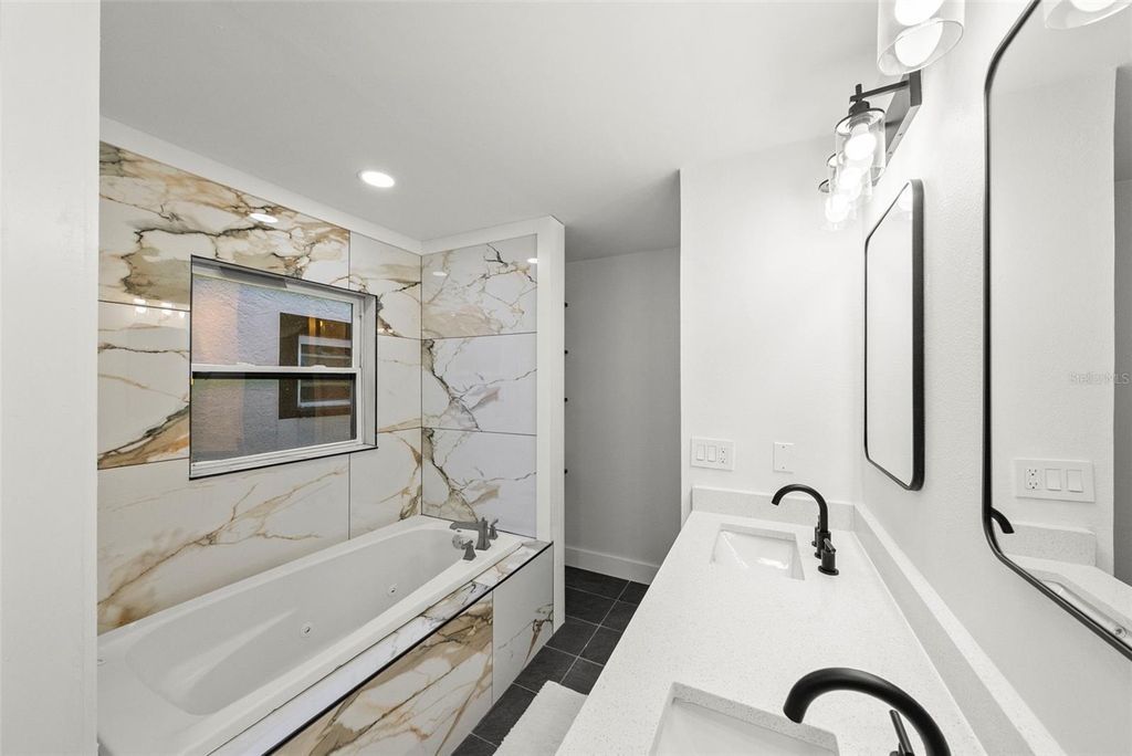 Image 33 of property listing at 2312 22ND AVENUE SW, Largo, FL 33774