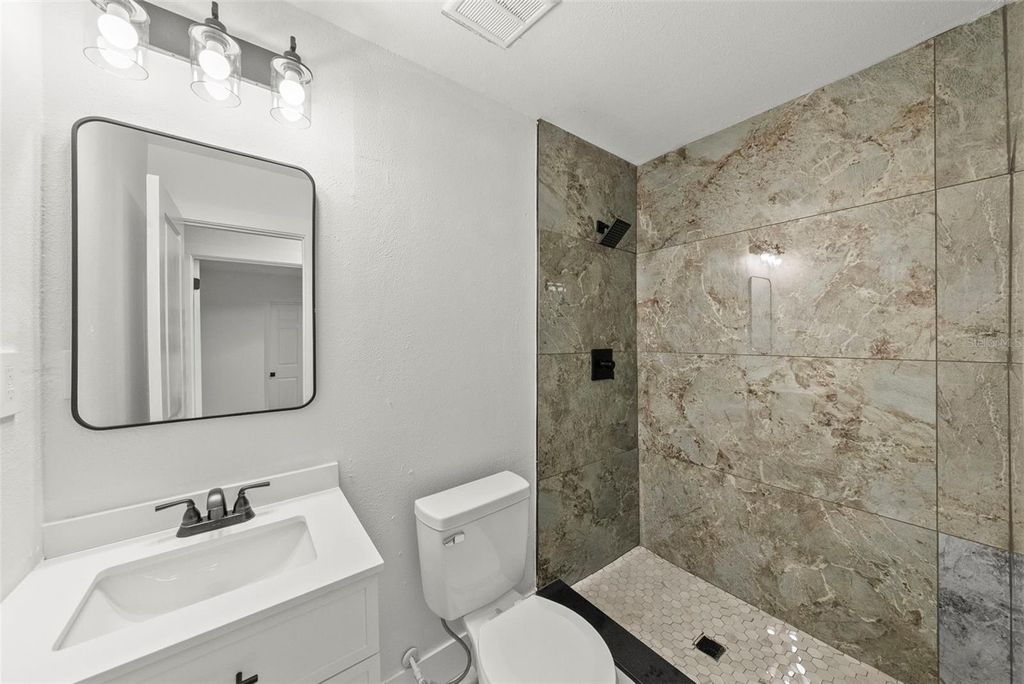 Image 43 of property listing at 2312 22ND AVENUE SW, Largo, FL 33774