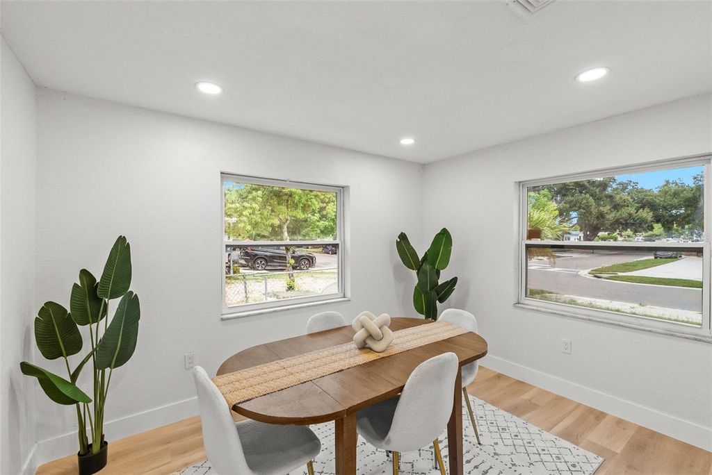 Image 10 of property listing at 2312 22ND AVENUE SW, Largo, FL 33774