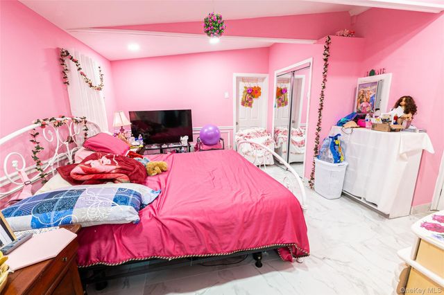 163 Orchard Road, East Patchogue, NY 11772