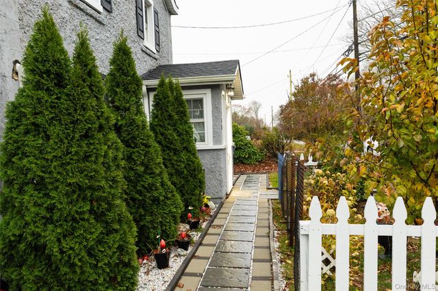 163 Orchard Road, East Patchogue, NY 11772